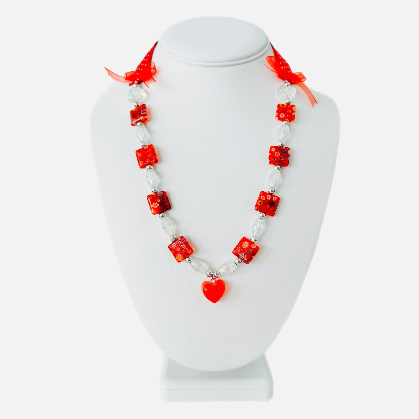 VIVIAN NECKLACE