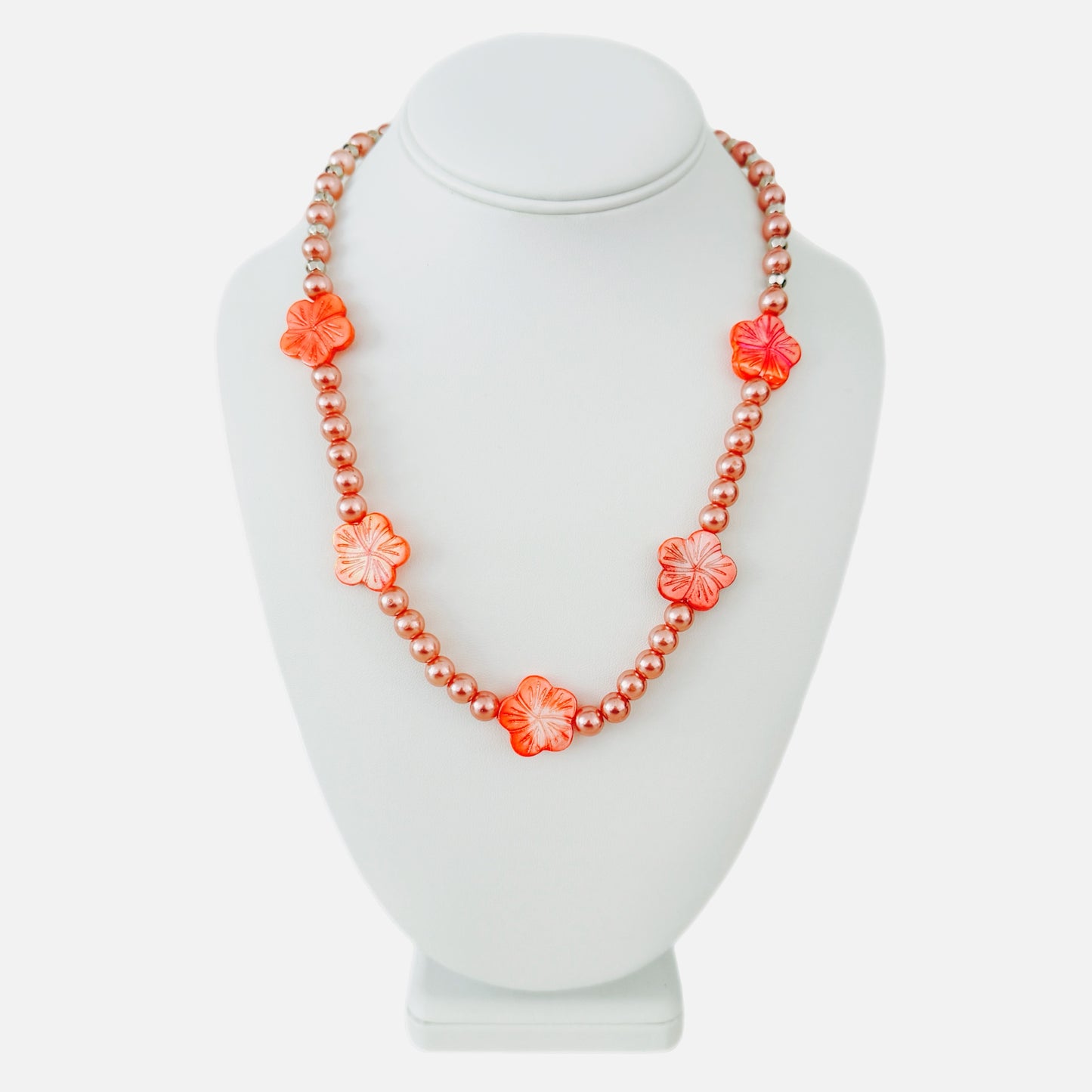 BRIANA NECKLACE