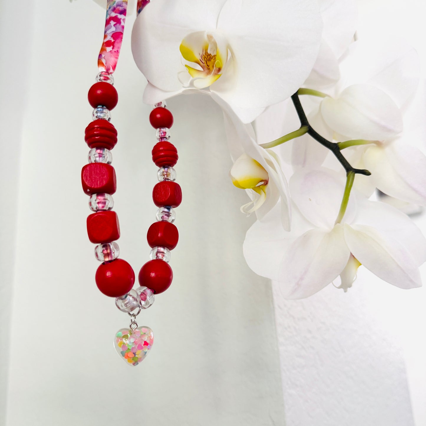 CLAIRE NECKLACE